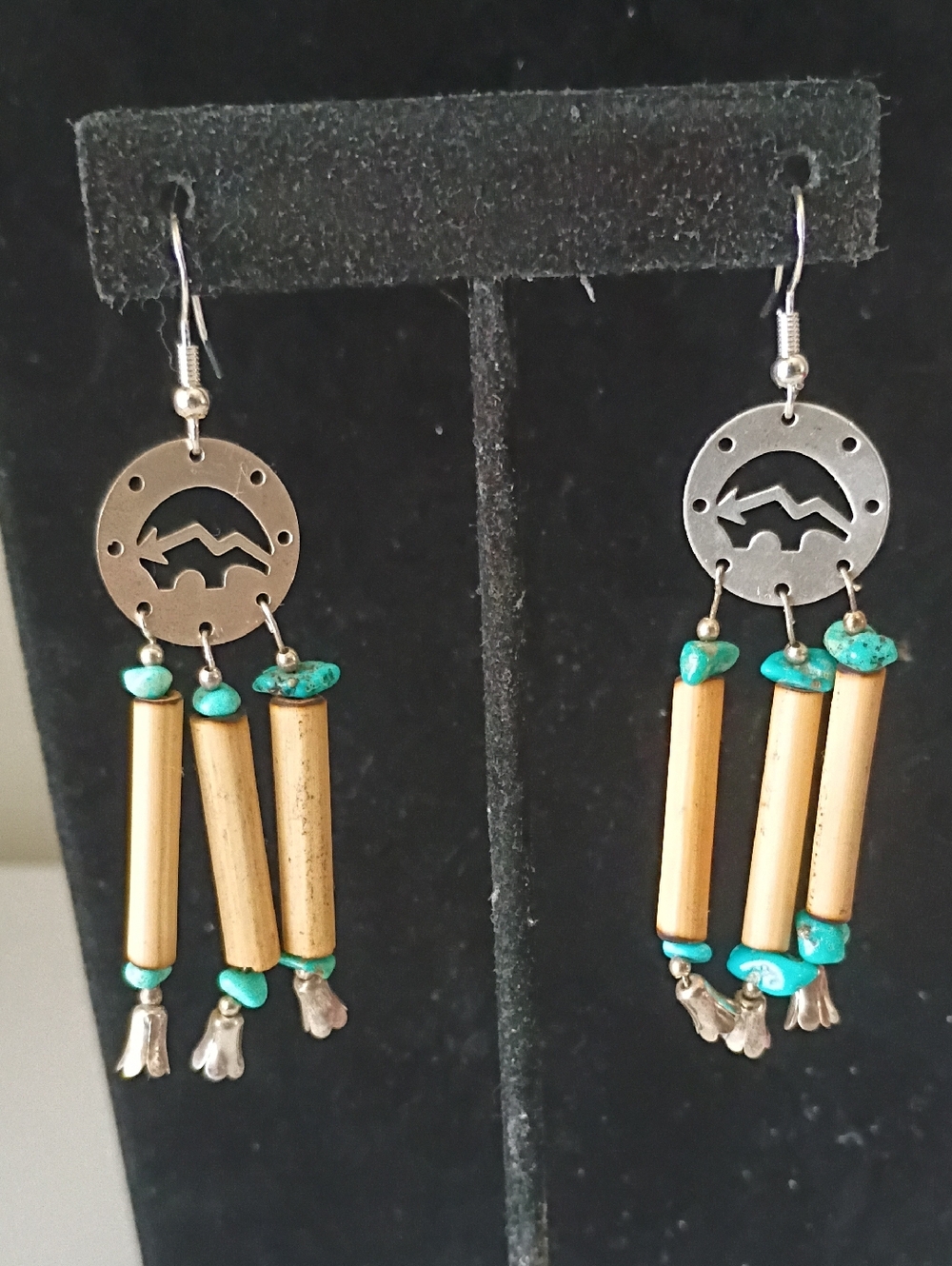 Native American Earrings  Silver Pllated Buffalo, Tulip And Turquoise Beads - Picture 3 of 11